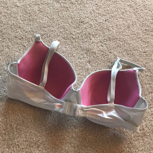 PINK Bra - Picture 2 of 4